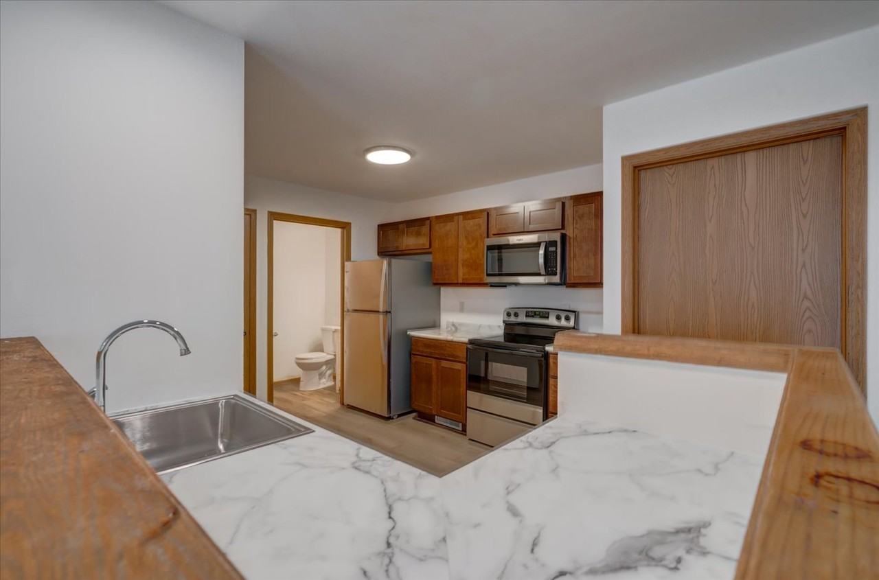 1115 Gammon Ln #3 - Photo 6 of 25