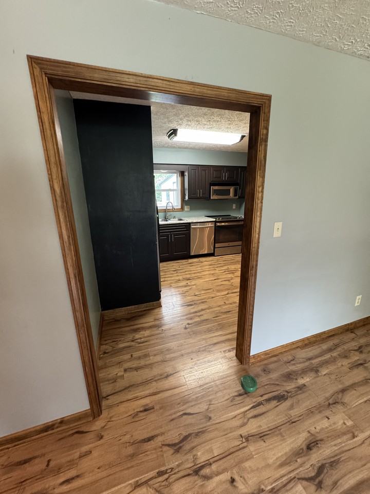 941 Stonegate Rd #NA - Photo 2 of 20