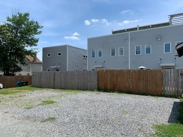 200 W 11th St #A - Photo 6 of 12