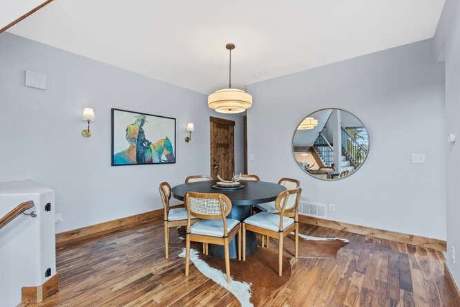 661 Trailside Dr - Photo 4 of 17