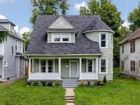 2927 Boulevard Pl #NA - Photo 1 of 1