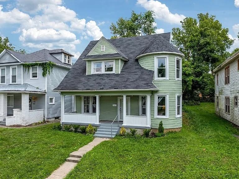 2927 Boulevard Pl #NA - Photo 2 of 19
