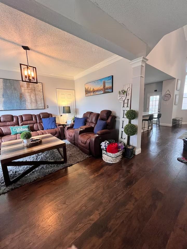 2104 Melissa Diane St #NA - Photo 2 of 50