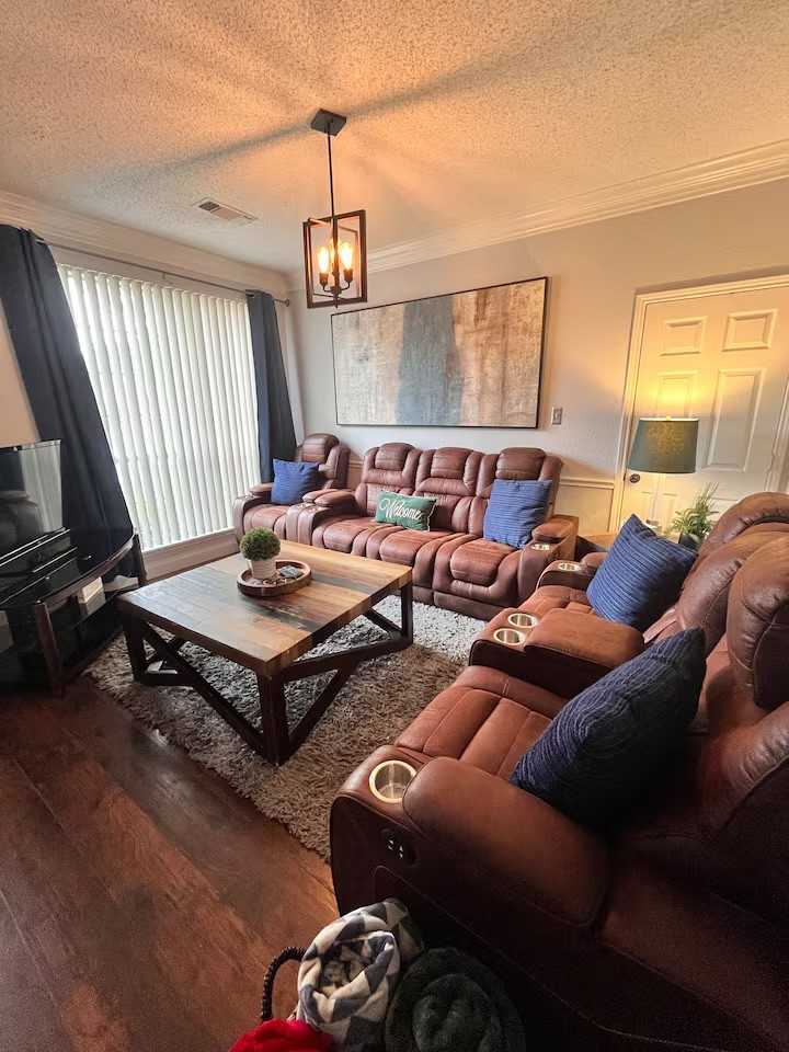 2104 Melissa Diane St #NA - Photo 3 of 50