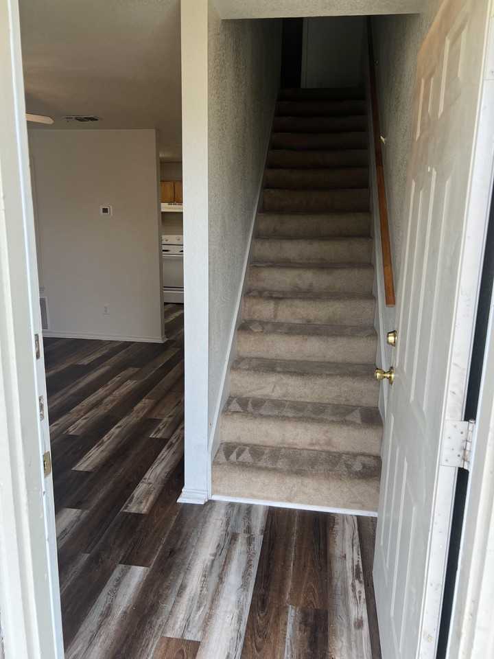 206 Meadowview Ln #A - Photo 2 of 14