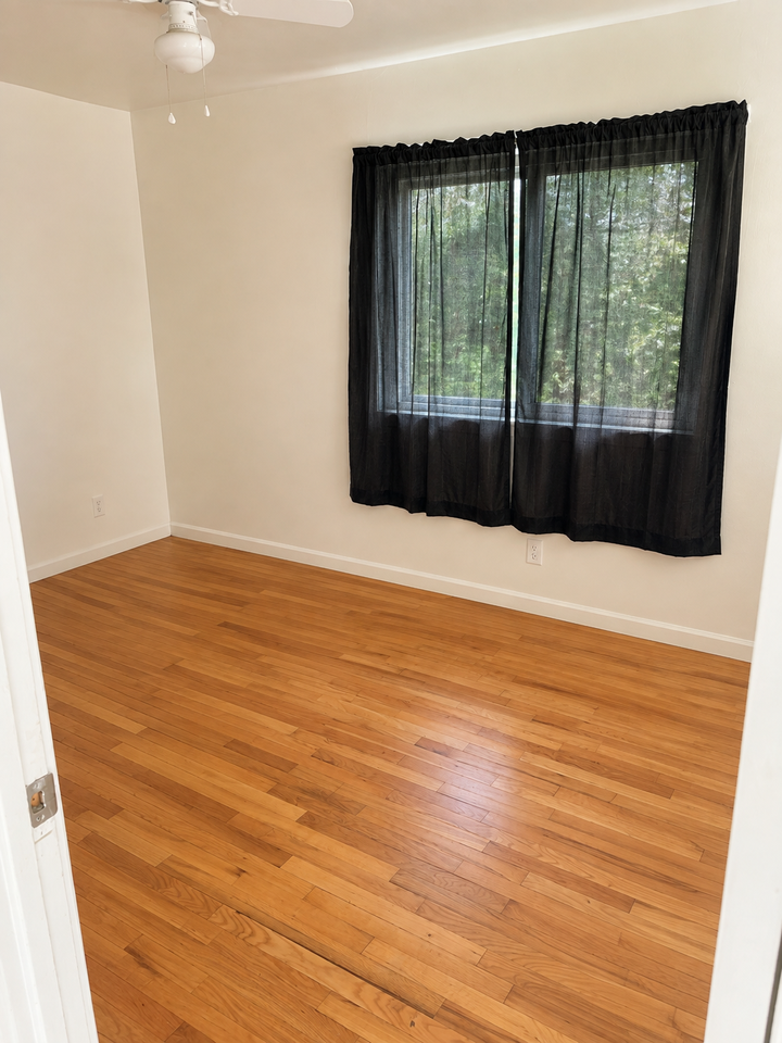 2124 N 21st St #A - Photo 3 of 10