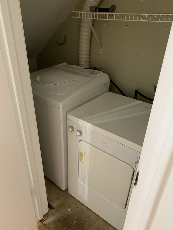 1233 Chamberlain Dr - Photo 5 of 8