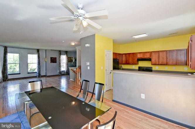 4861 F St Se #1 - Photo 3 of 6