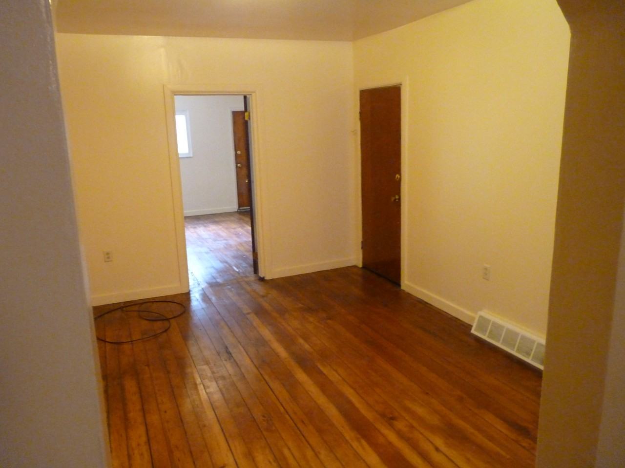134 S 25th St #1stFL - Photo 5 of 5