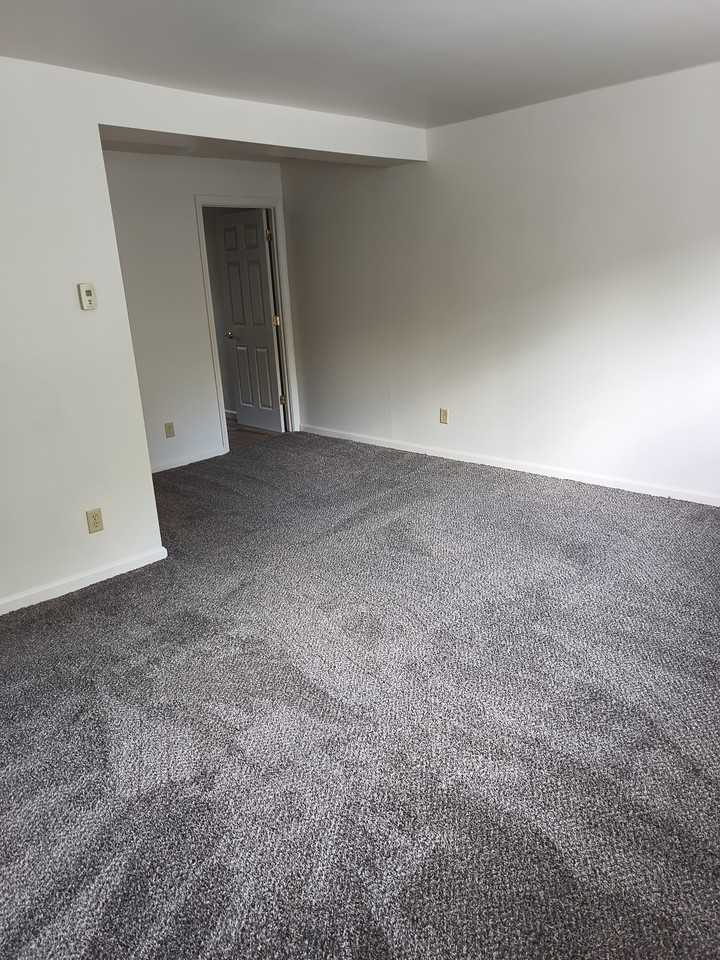 29 Corbin Ct #2 - Photo 2 of 7