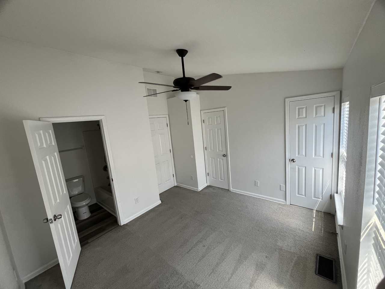 3552 Lone Tree Ln #3552 - Photo 3 of 17