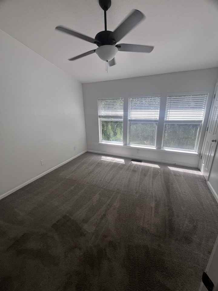 3552 Lone Tree Ln #3552 - Photo 4 of 17