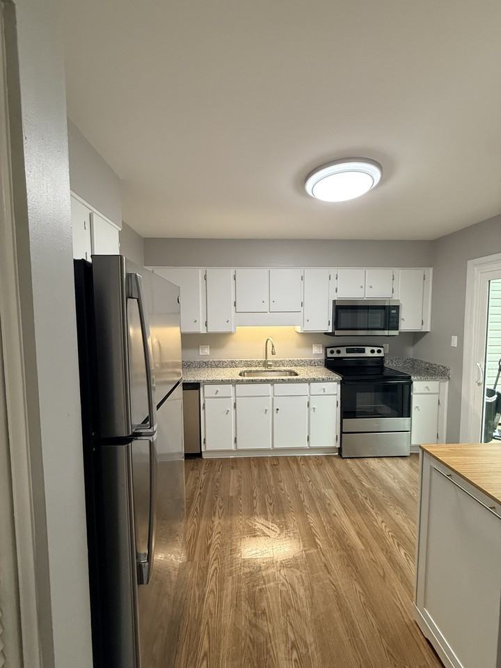 7818 Hummingbird Ln #7818 - Photo 5 of 20
