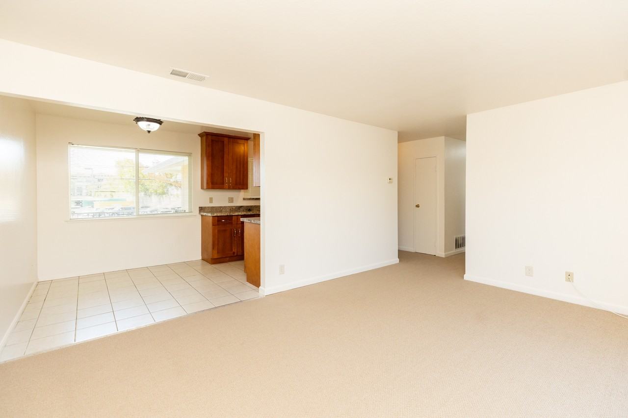 400 Studio Circle #4 - Photo 5 of 45