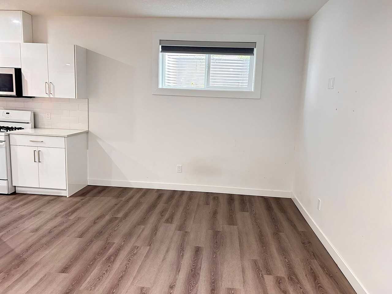 17812 58 St Nw - Photo 3 of 23
