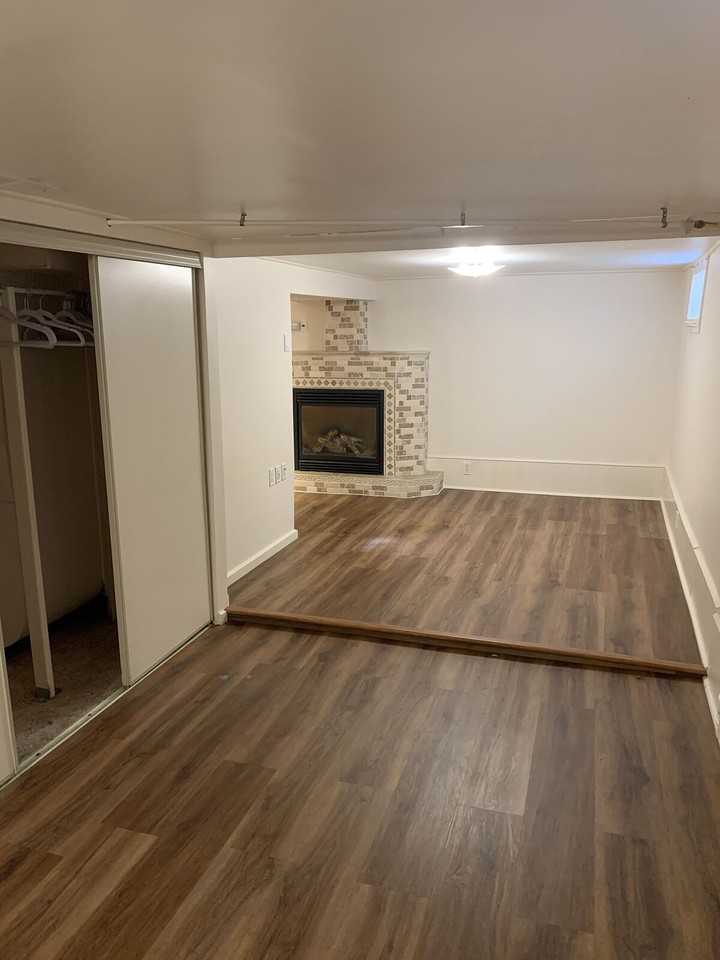 10810 83 Ave Nw - Photo 4 of 5