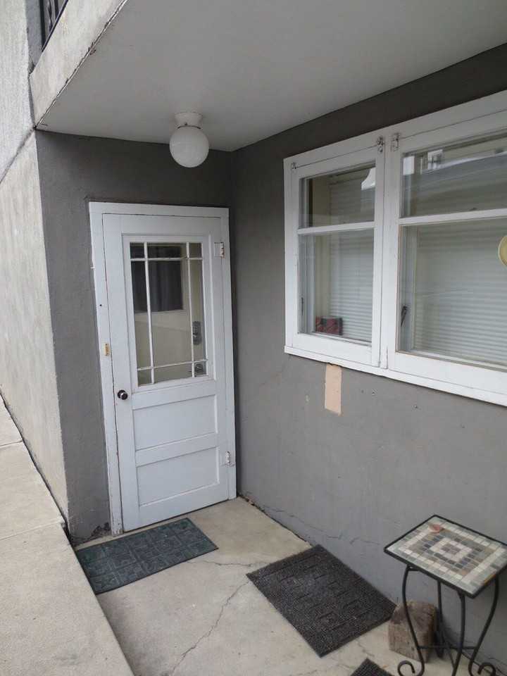407 3 Ave Ne - Photo 6 of 14