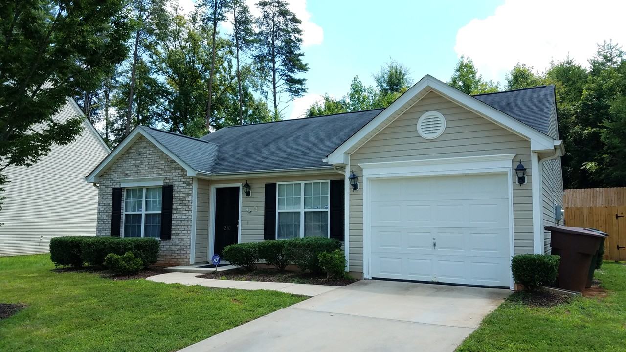 210 Kinnley Ct #NA - Photo 2 of 5