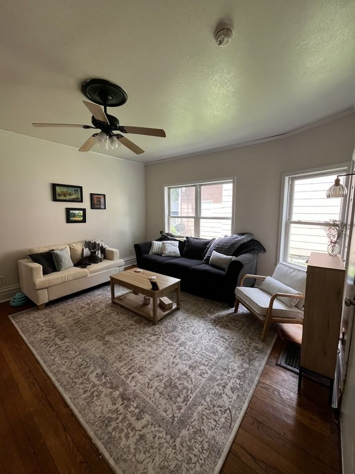 918 Clinton Ave #1 - Photo 2 of 10