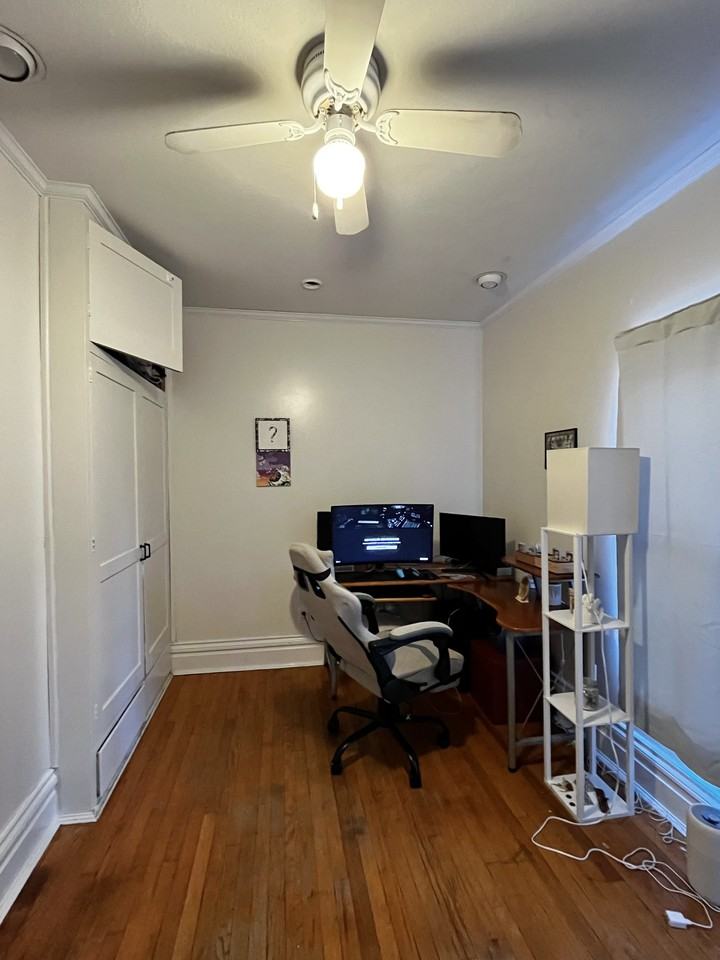 918 Clinton Ave #1 - Photo 4 of 10