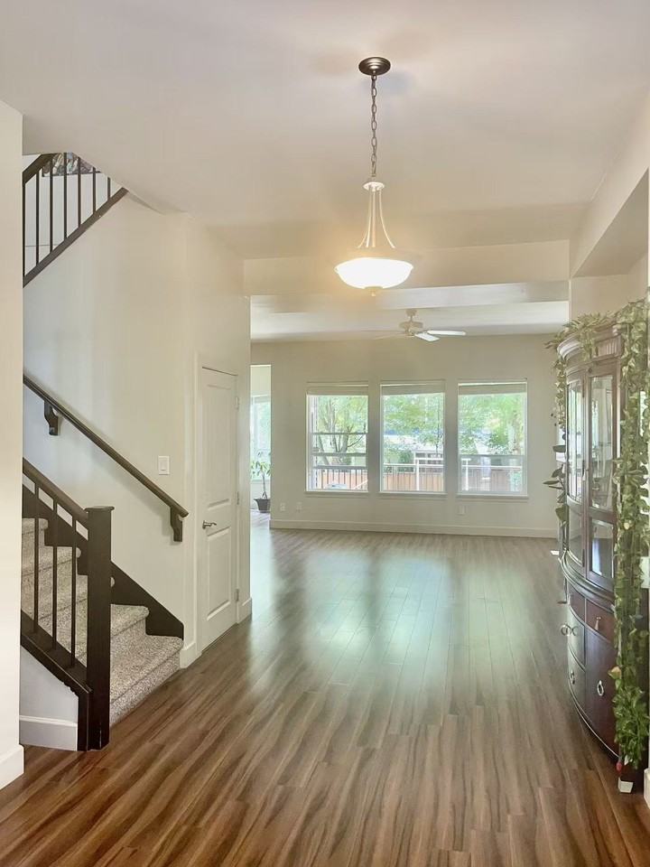 1000 Marguerite Street - Photo 2 of 24