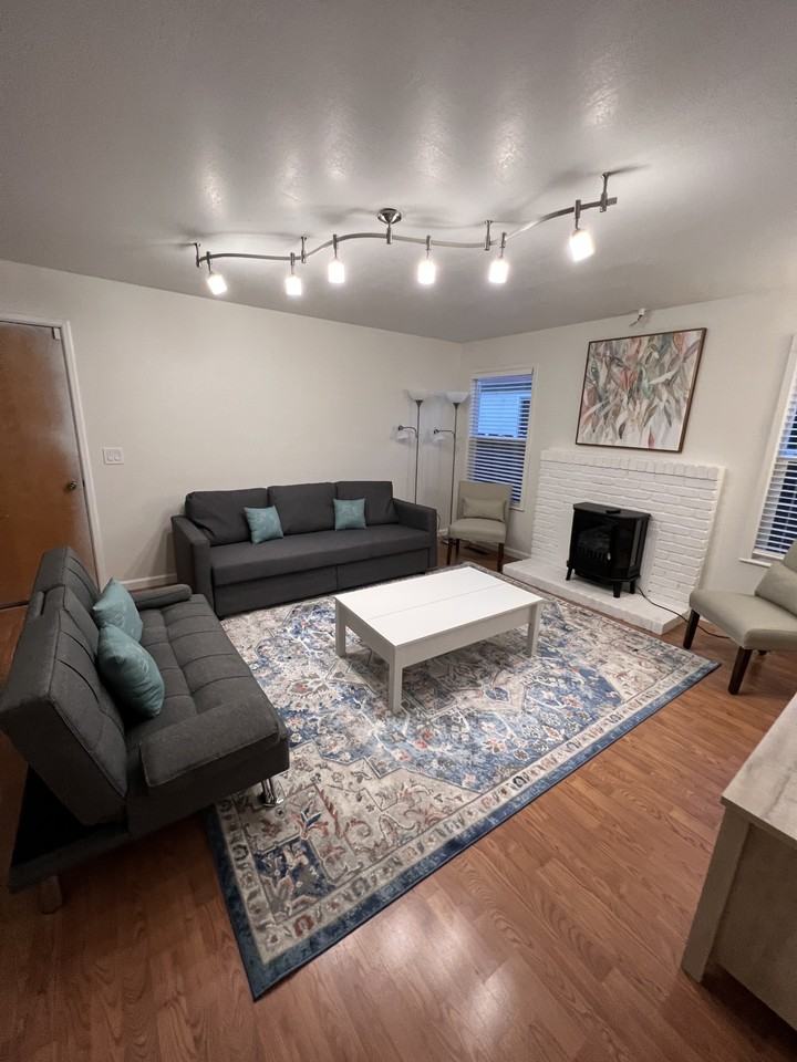 3126 Crestview Ct #3 - Photo 7 of 12