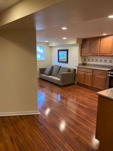 5249 W Montrose Ave #G - Photo 3 of 15