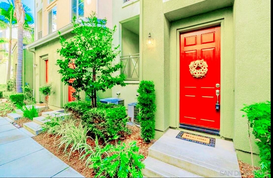 8713 Tribeca Cir #0 - Photo 2 of 28