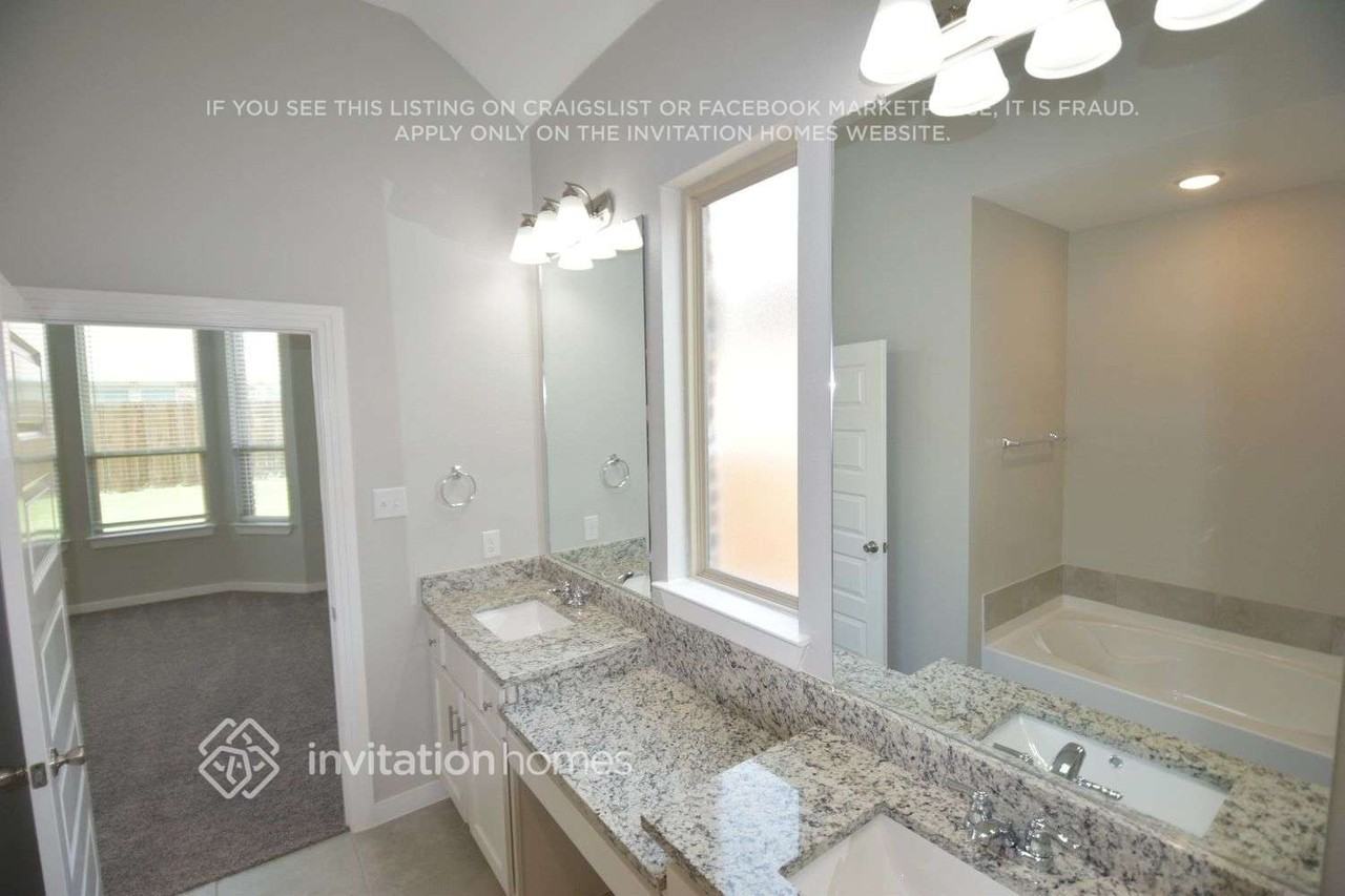 1589 Kessler Dr - Photo 6 of 8