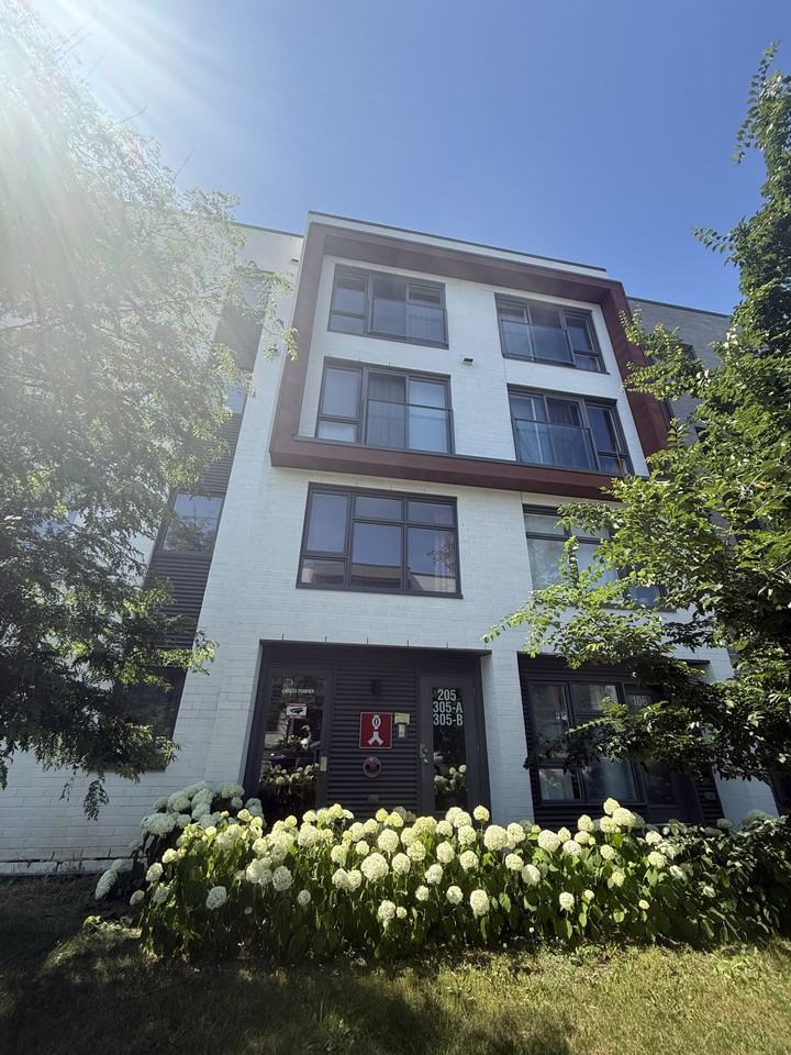 5505 Rue de Châteauneuf #205 — photo 3