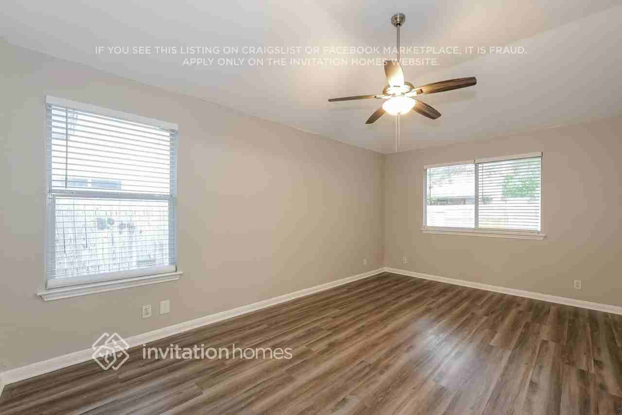 21414 Grand National Ave - Photo 7 of 14