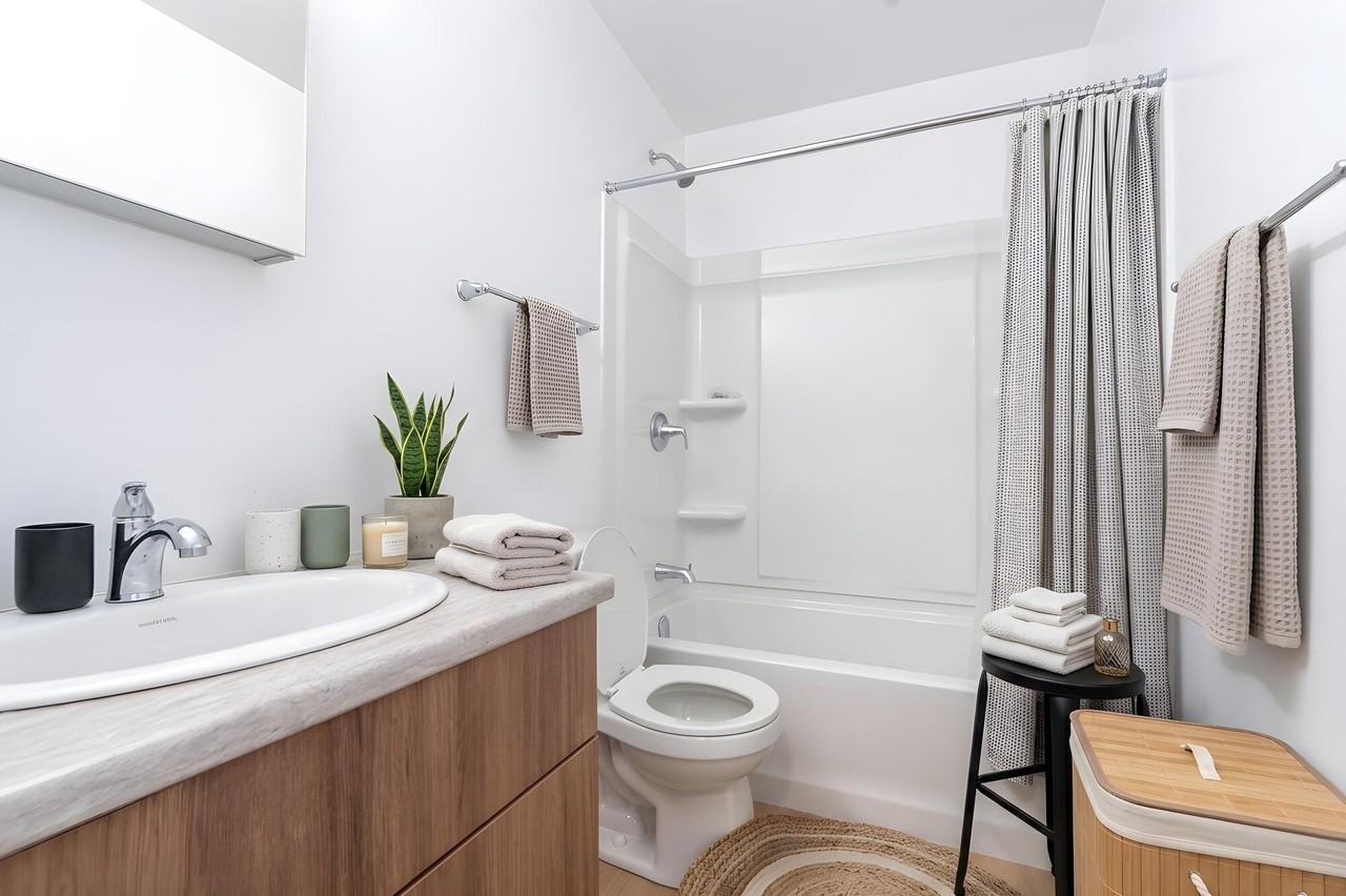 1643 Henderson Hwy - Photo 4 of 13