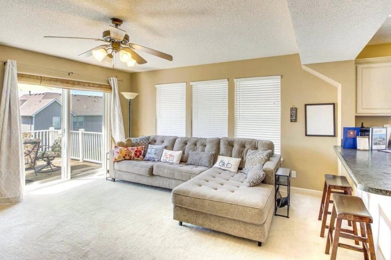 2230 Southwest Suncatcher Road - Photo 6 of 29