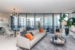 featured image of SW 10th St & S Miami Ave