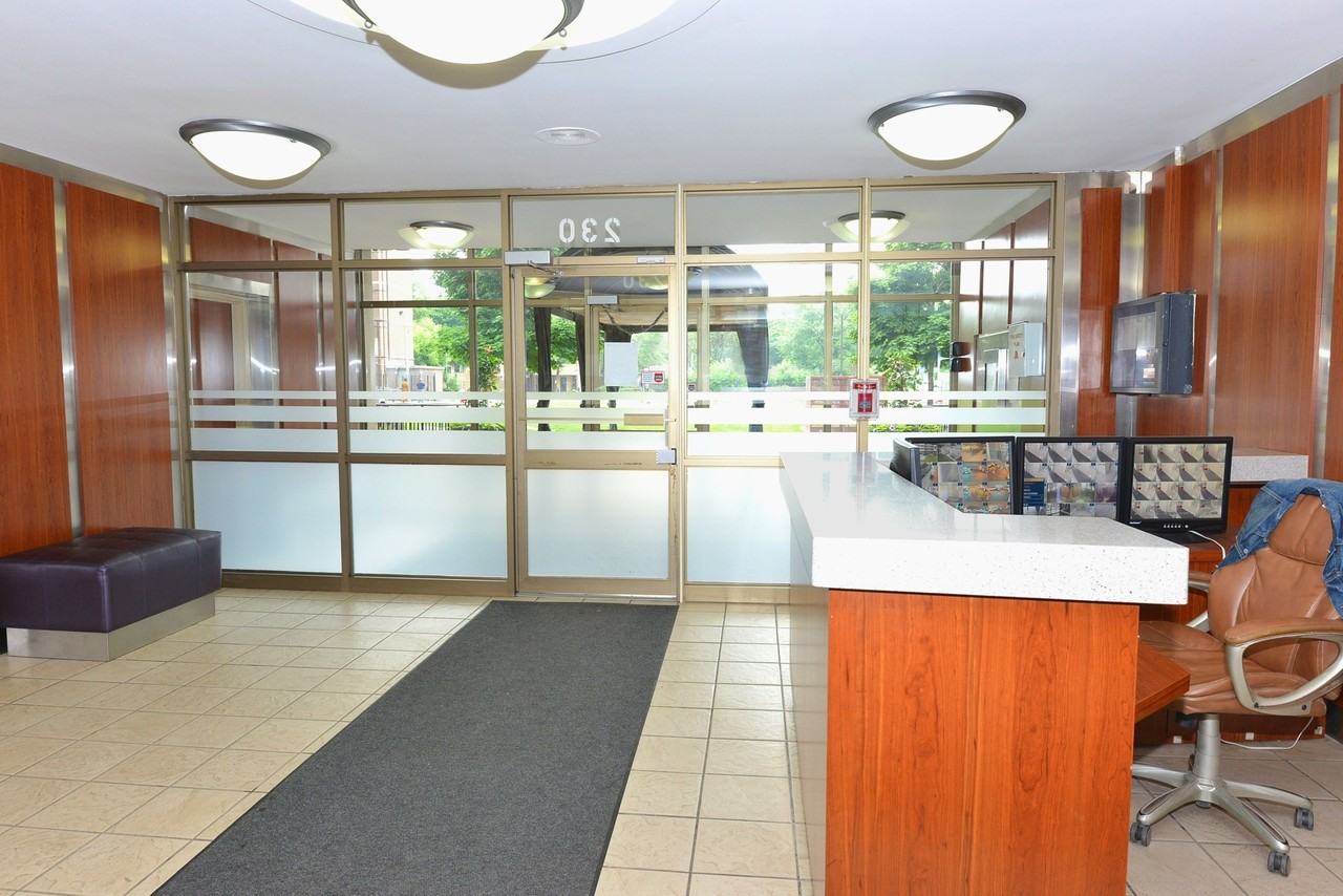 230 Oak Street - Photo 3 of 50