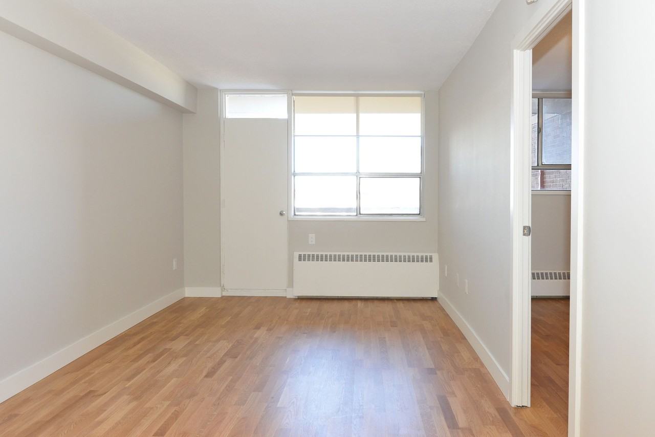 230 Oak Street - Photo 7 of 50