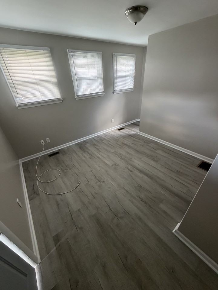2150 E Tennessee St #1 - Photo 2 of 10