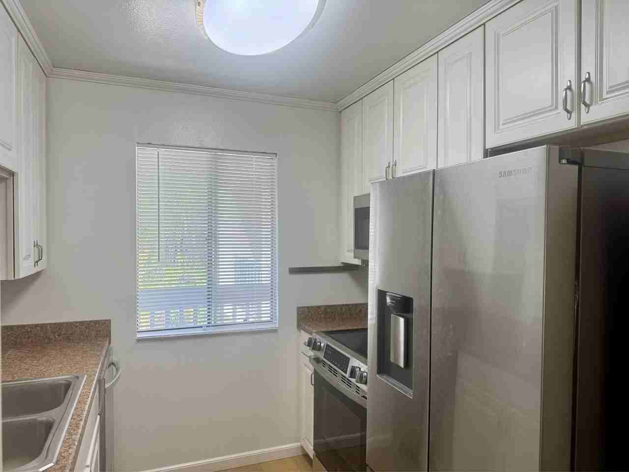 550 W Pennsylvania Ave #2 - Photo 4 of 14