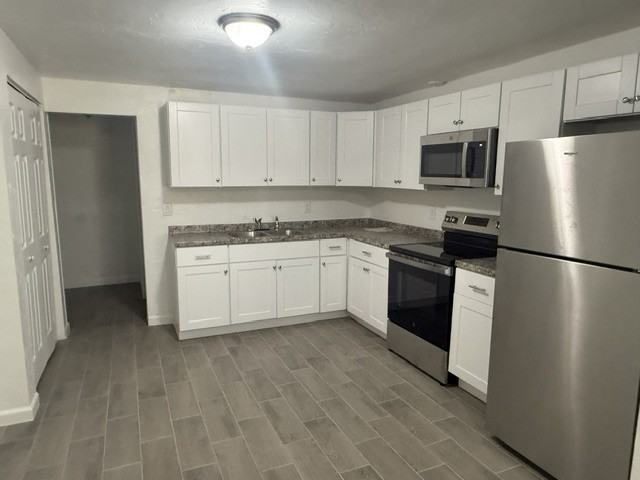 143 W Michigan Dr #2 - Photo 4 of 11