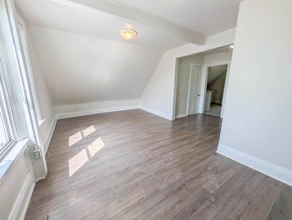 31 Ontario Rd - Photo 5 of 16