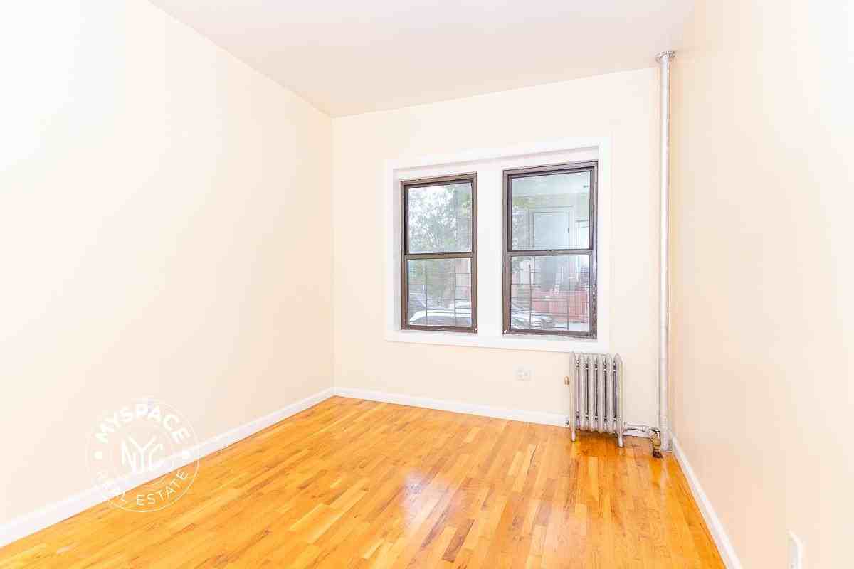 291 Crown St #A1 - Photo 4 of 8