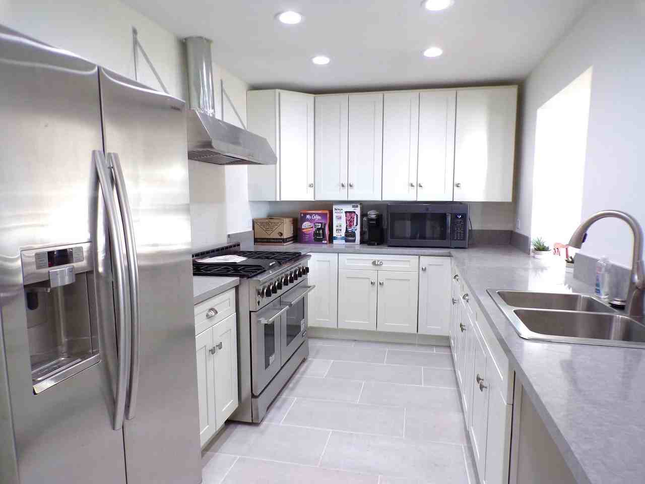 13627 Hermano Way - Photo 5 of 9