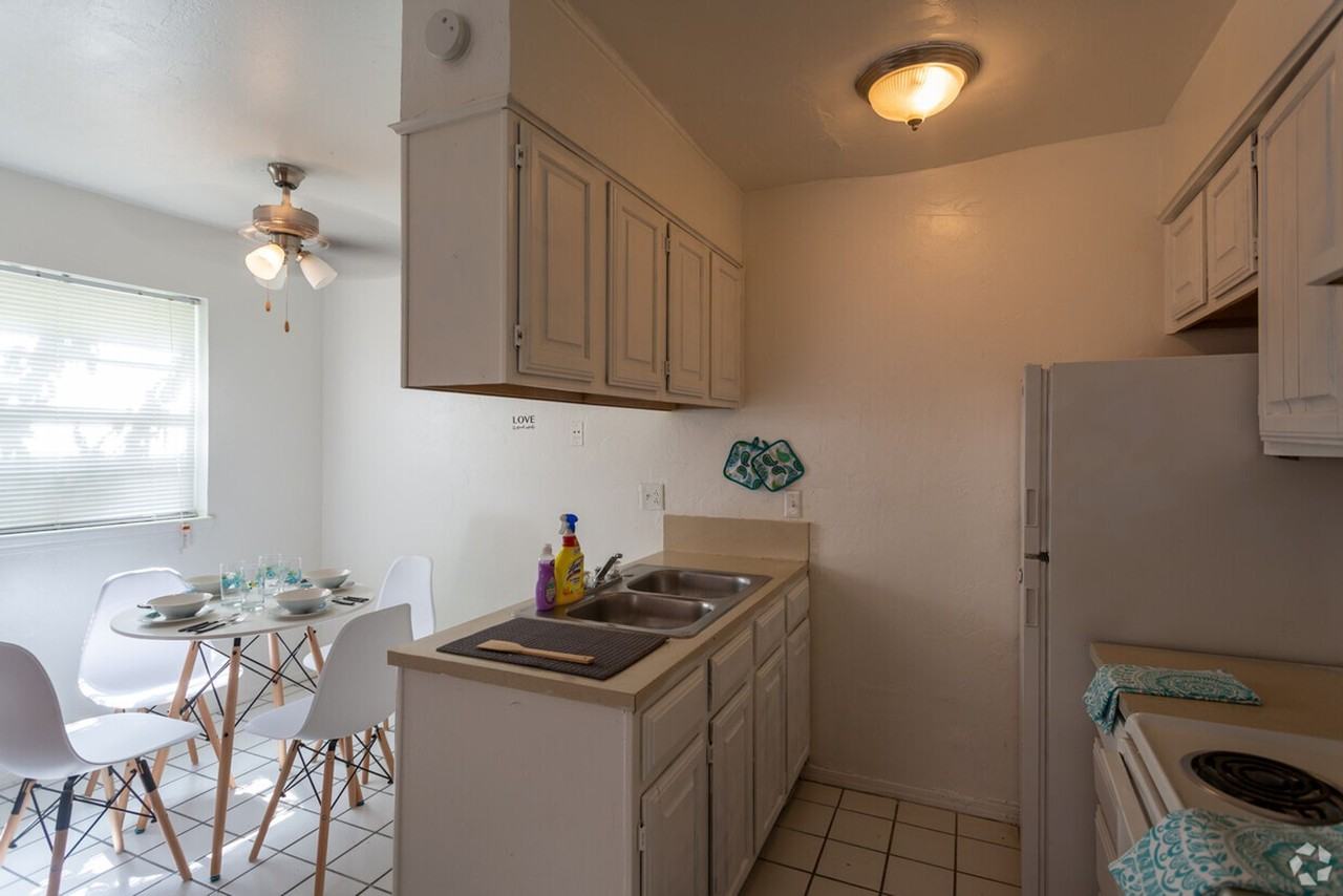 600 N. Council Rd. - Photo 6 of 9