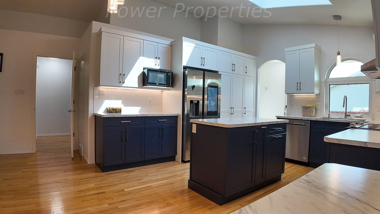 38 Riverstone Blvd W - Photo 2 of 33