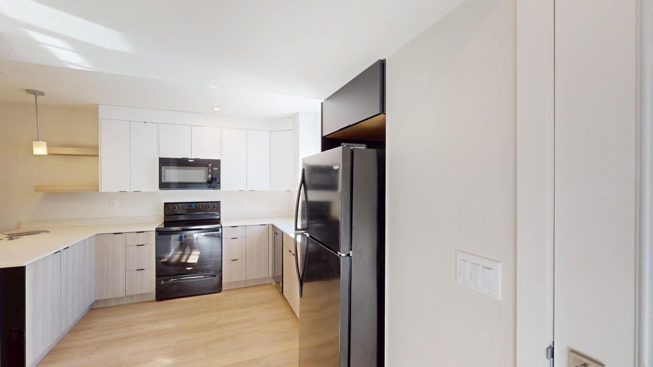 15824 Main-15824 100a Ave Nw - Photo 2 of 15