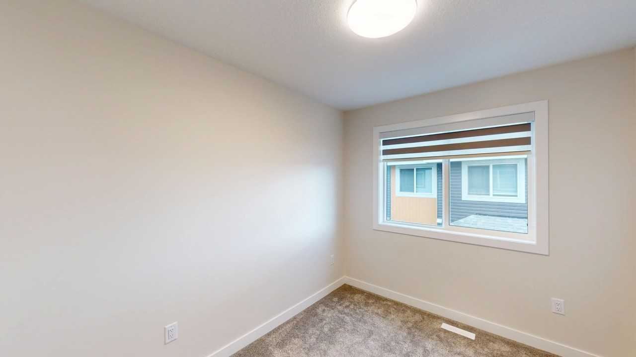 15818 Main-15818 100a Ave Nw - Photo 5 of 13