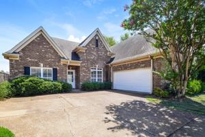 featured image of 4378 Bloombury St