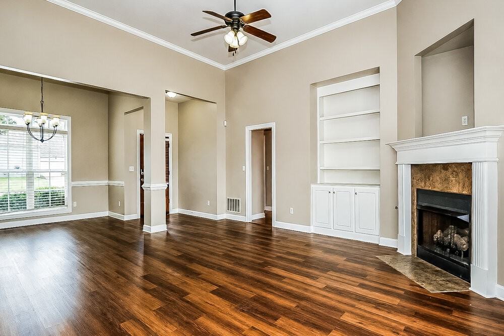4378 Bloombury St - Photo 4 of 17