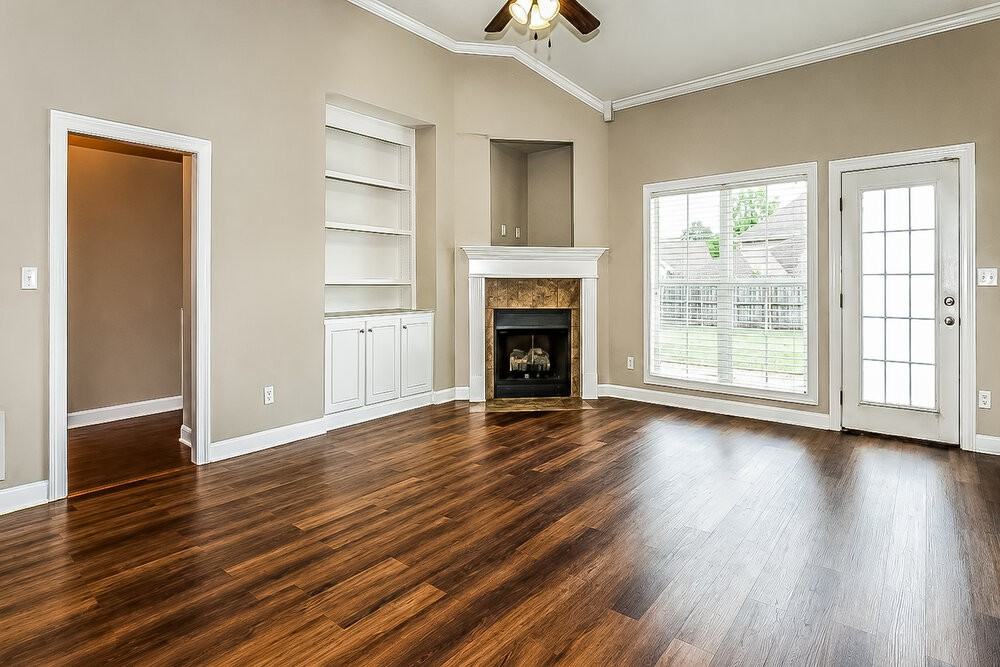 4378 Bloombury St - Photo 5 of 17