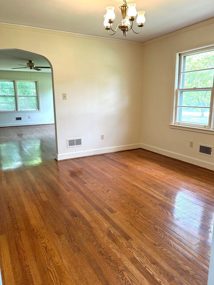 407 Elizabeth Dr #1 - Photo 3 of 15